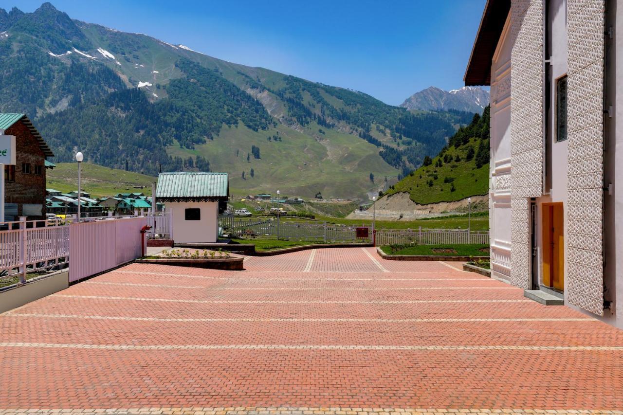 Lemon Tree Hotel, Сонамарґ Екстер'єр фото